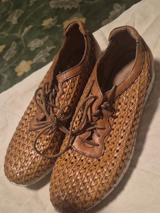 Men\'s Woven Leather Lace-Up Shoes in Tan main image 5